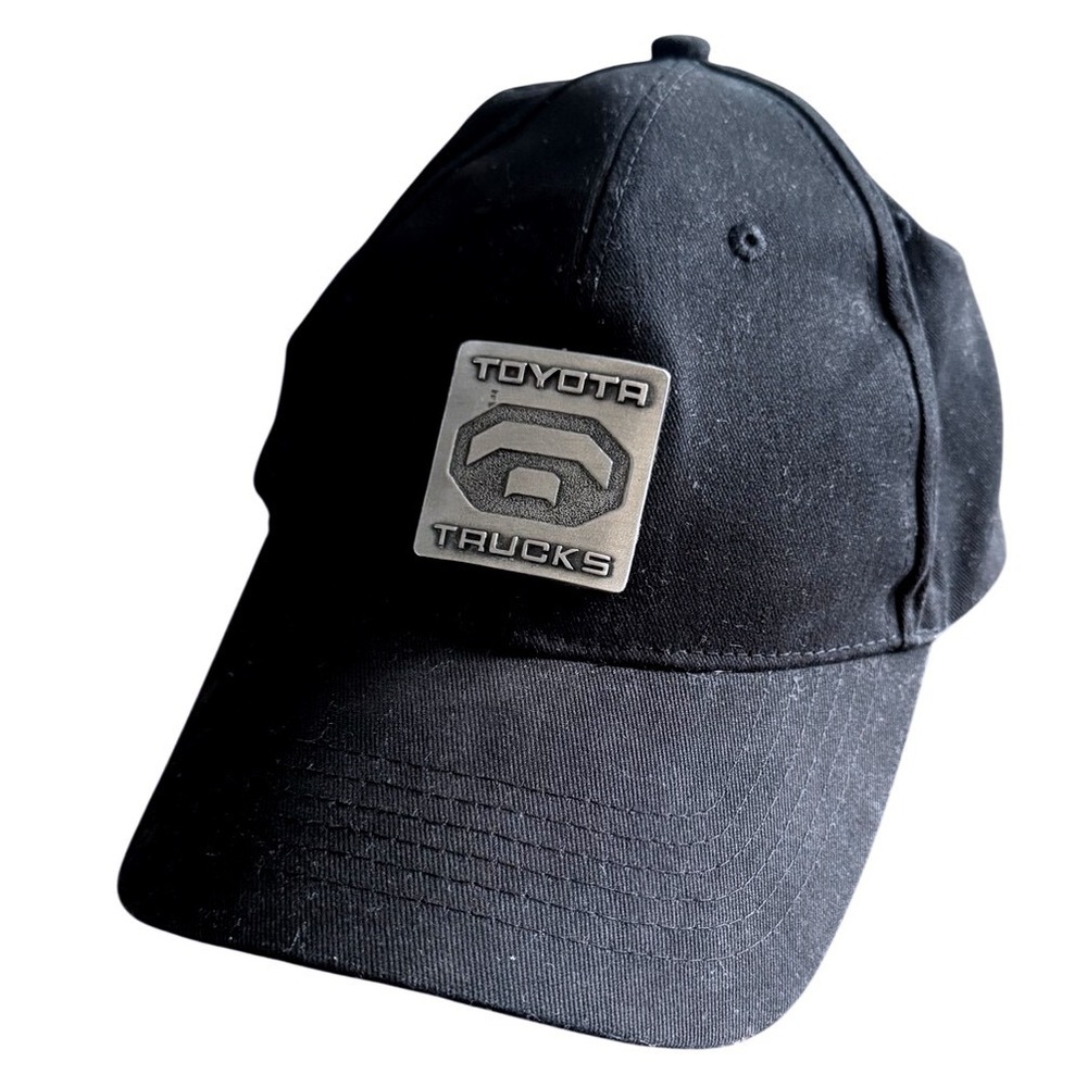 Toyota Trucks Black Men's Baseball Cap